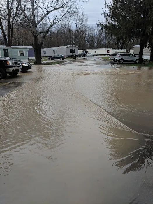 Pleasant Valley Estates Mobile Home Park Picture 4