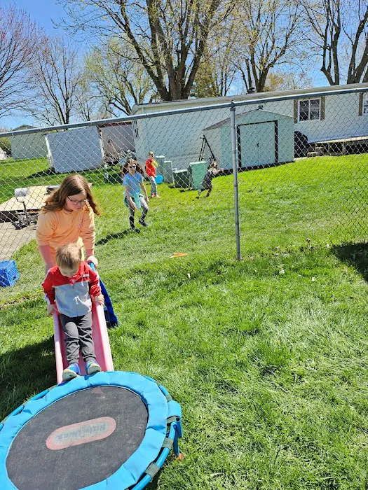 Colonial Estates Mobile Home Park Picture 2