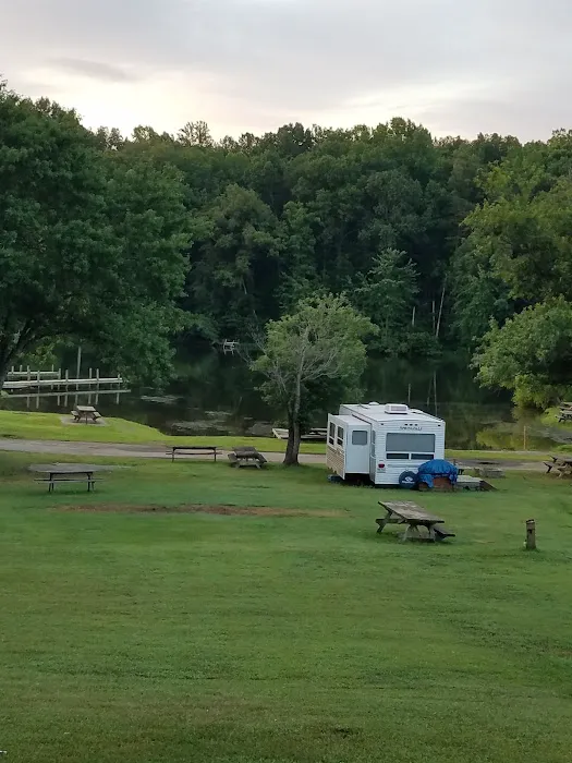 Rocky Branch Marina & Campground Picture 9