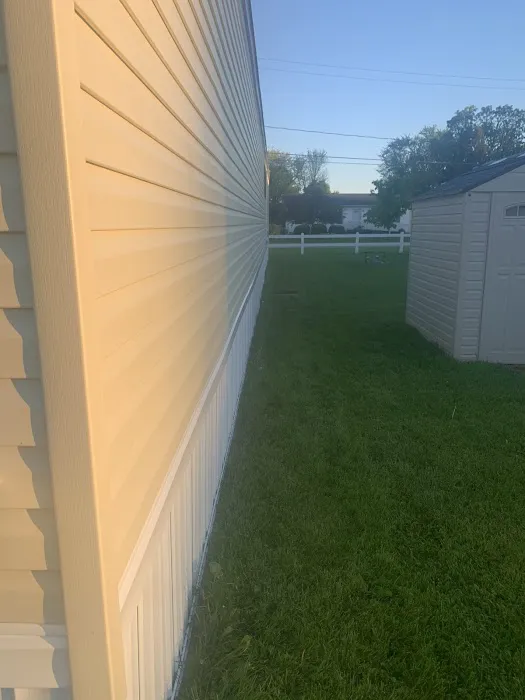 Buckeye Village Mobile Home Community Picture 6