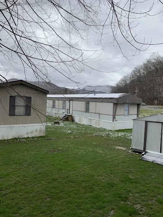 Crystal Springs Mobile Home Park Picture 4