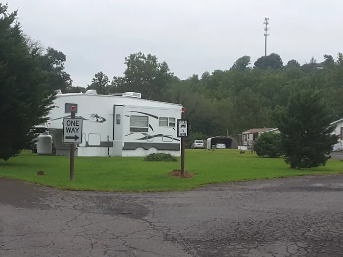 Oakdale Village Mobile City, LLC Picture 9