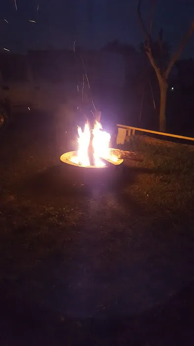 Buck's Campground Picture 5