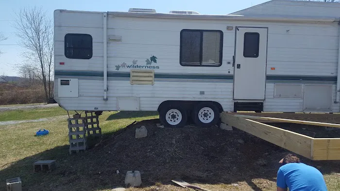 Buck's Campground Picture 3