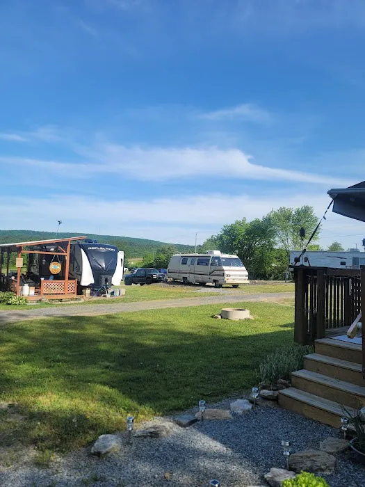 Buck's Campground Picture 1