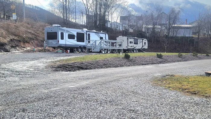 Raystown Riverbend Campground Picture 2