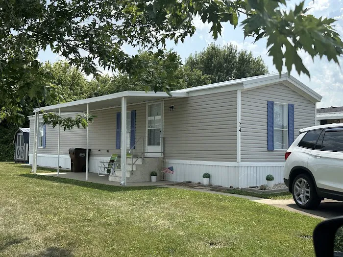 Gleason's Mobile Home Park Picture 7