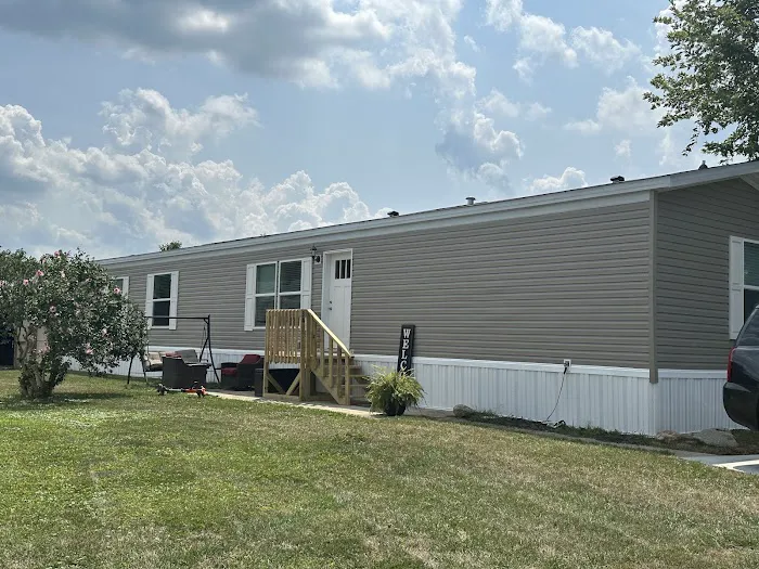 Gleason's Mobile Home Park Picture 5