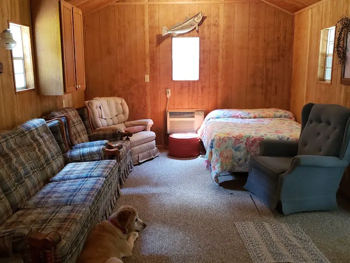 Glamping Clear Spring Maryland 3-Cabin Campground Picture 10