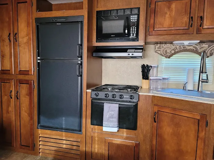 The Outer Bend LLC Picture 1