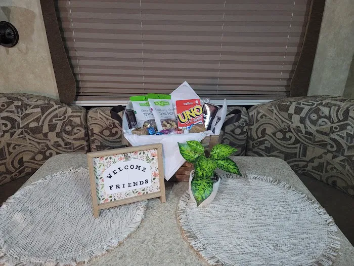 The Outer Bend LLC Picture 10