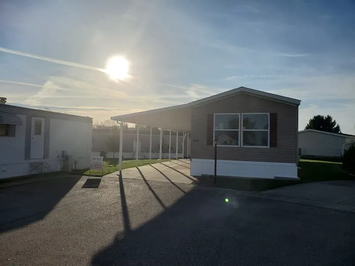 Red Oak Mobile Home Park Picture 7