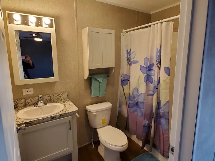Red Oak Mobile Home Park Picture 2