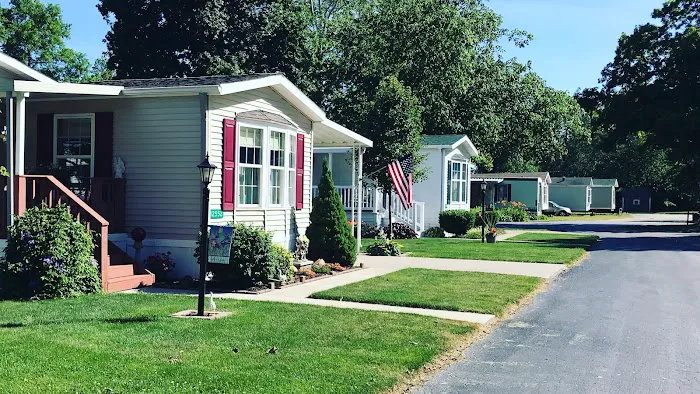 West Lake Village Mobile Home Park Picture 4
