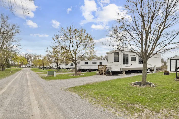Gravel Ponds Campground Picture 3