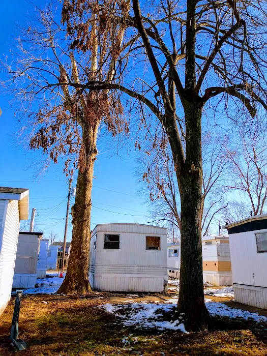 Summerville Estates Mobile Home Park Picture 2