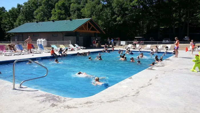 Adventure Bound Camping Resort - Four Winds Picture 5
