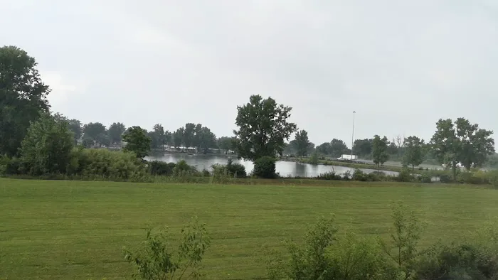 Lakeside Village Picture 1