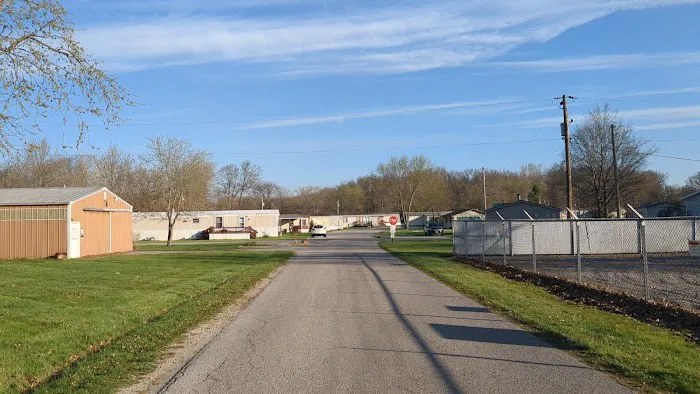 Leinard Mobile Home Park Picture 1