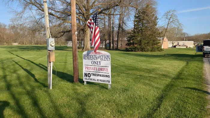 Leinard Mobile Home Park Picture 2