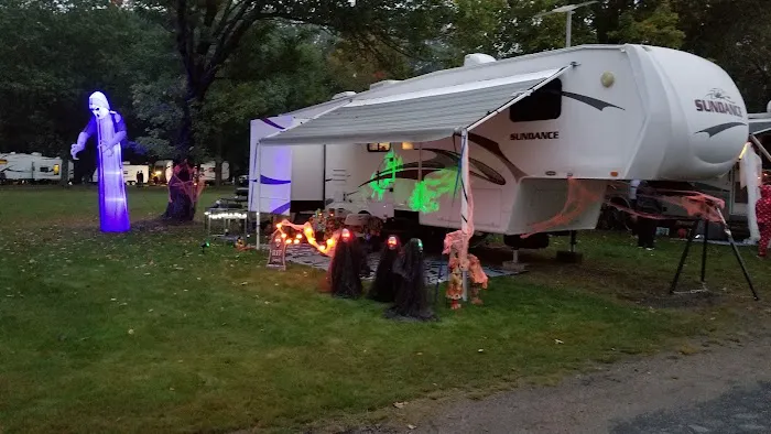 Goose Hollow Camp & RV Park Picture 5