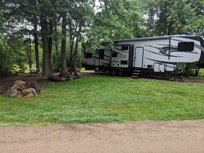 Cole's Mine RV Resort and Campground Picture 2