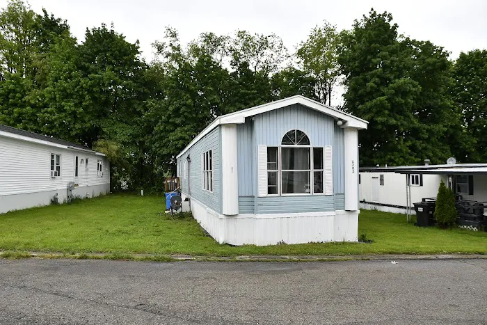 Hillsdale Mobile Village Picture 7