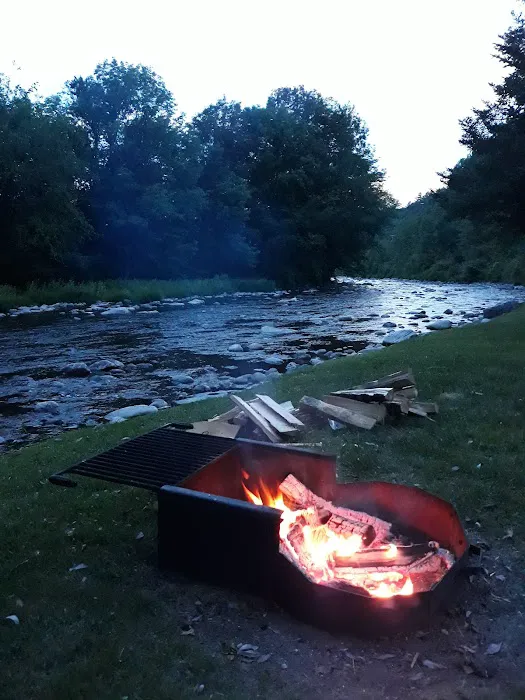 Moose River Campground Picture 7