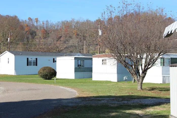 Johnson's Mobile Home Park Picture 6