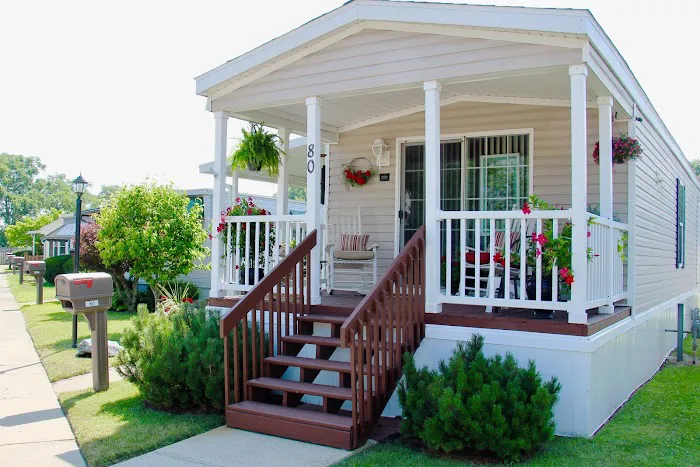 Harmony Pointe Mobile Home Park Picture 3