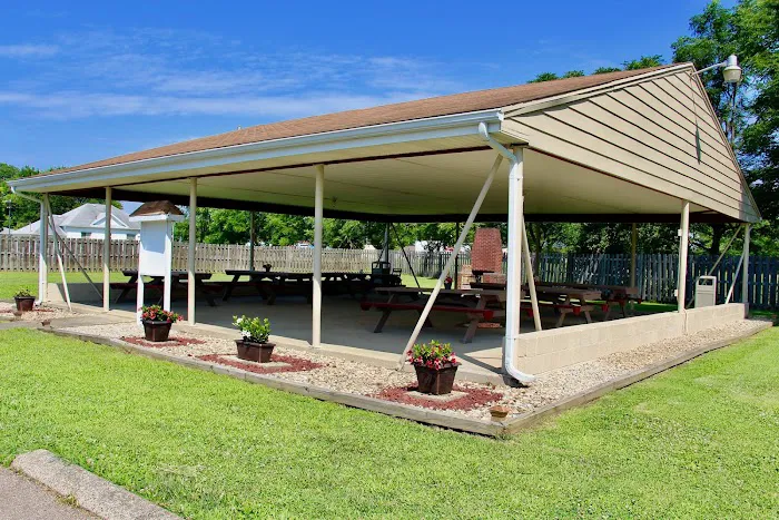 Harmony Pointe Mobile Home Park Picture 2