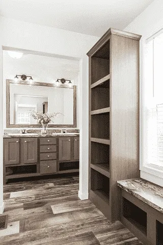Auburn Crossing Picture 6
