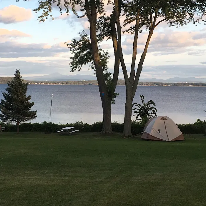 Hudson Mobile Home Community Picture 9