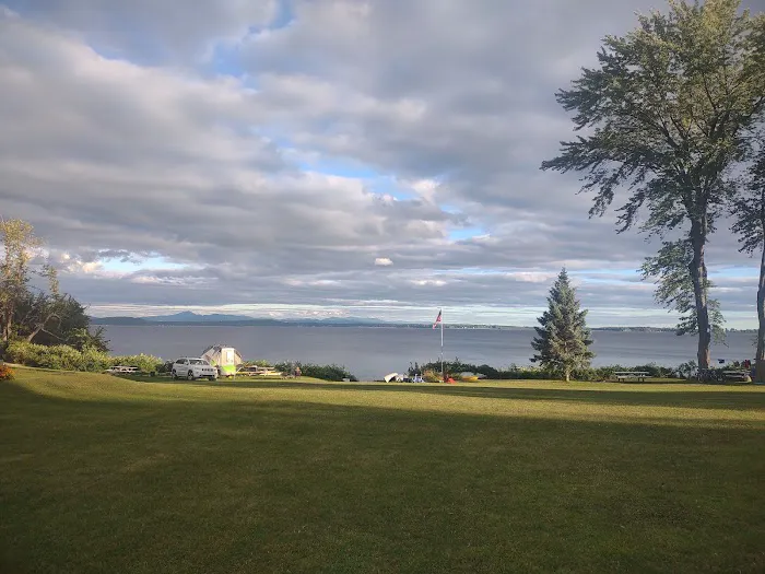 Hudson Mobile Home Community Picture 2