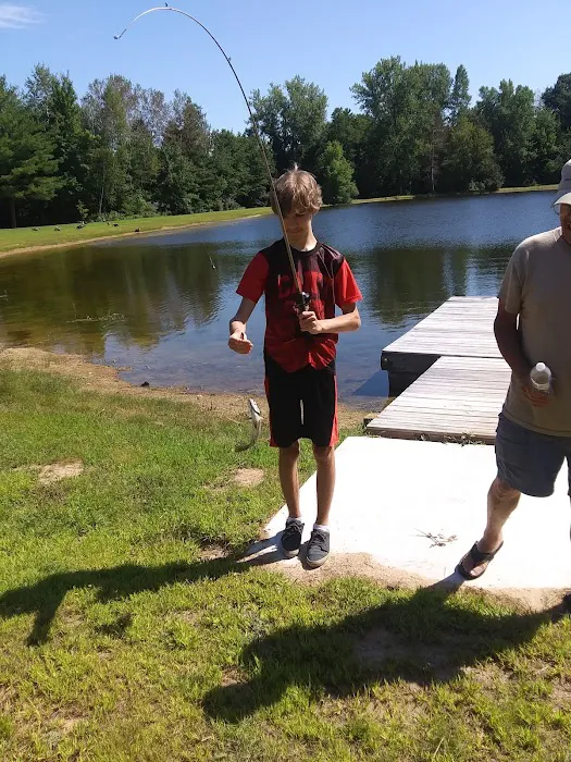 Twin Ponds Resort Campsite Picture 3