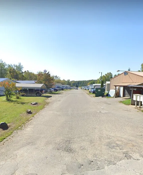 Golden Acres Mobile Home Park Picture 1