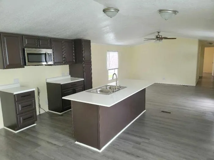 Apple Valley Manufactured Home Community Picture 8