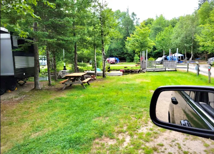 Country Bumpkins Campground and Cabins Picture 4