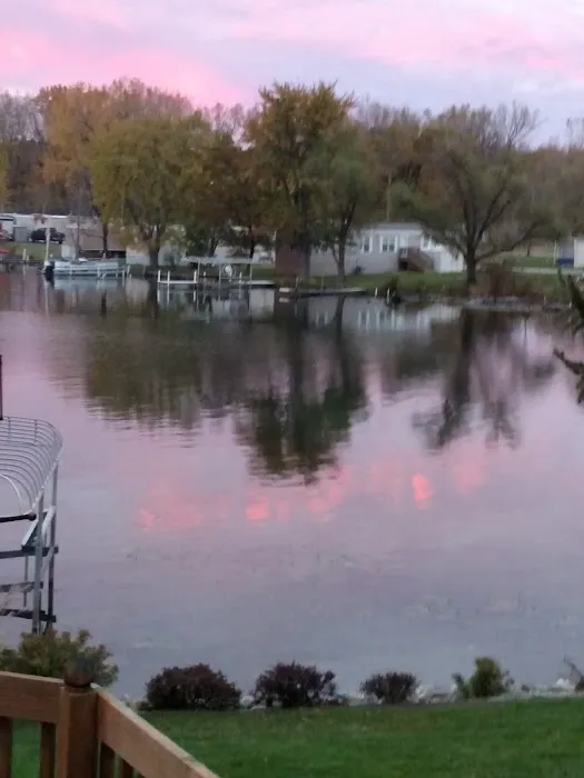 Bledsoe's Lake James Mobile Home Park Picture 3