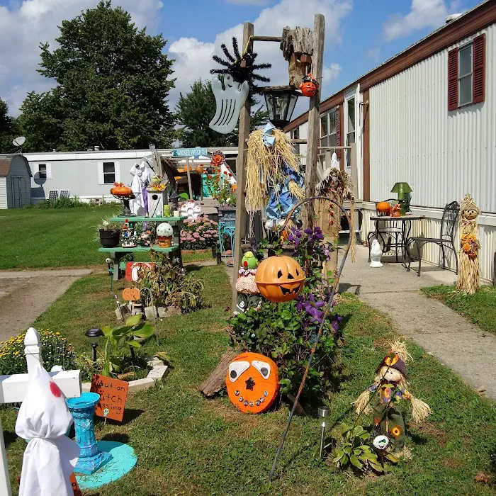 Woodburn Mobile Home Park Picture 3