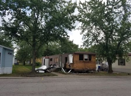 Lee Villa Mobile Home Park