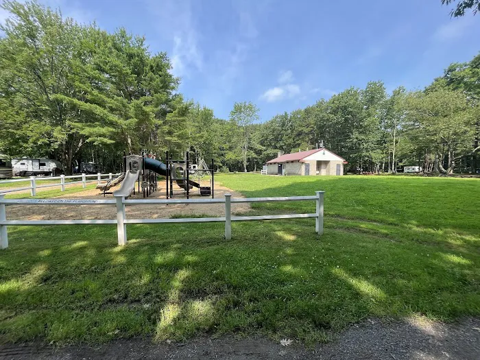 Coastal Woods Campground Picture 8