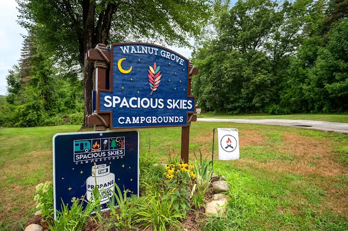 Spacious Skies Campgrounds - Walnut Grove Picture 3