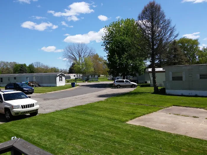 Arbor Village Mobile Home Community Picture 3