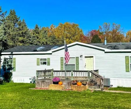 North Trail Village MHC