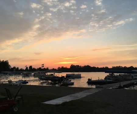 Bahr Mobile Home Resort