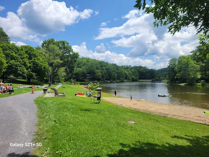 Twin Lakes Recreation Area Upper Campground Picture 2