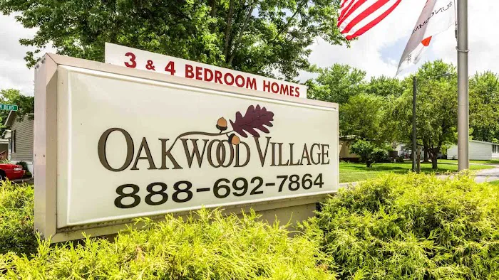 Oakwood Village Picture 9
