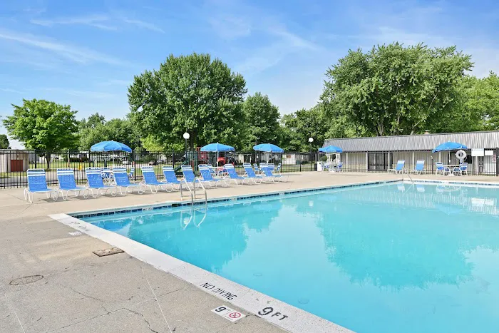 Oakwood Village Picture 3