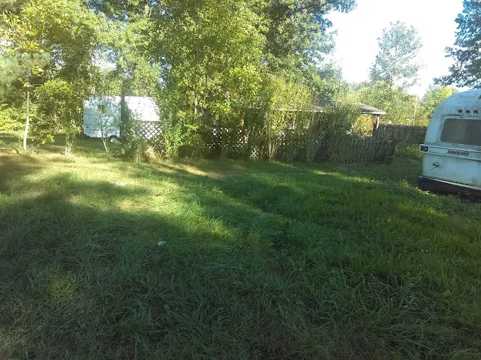 Green Meadows Mobile Home Park Picture 8